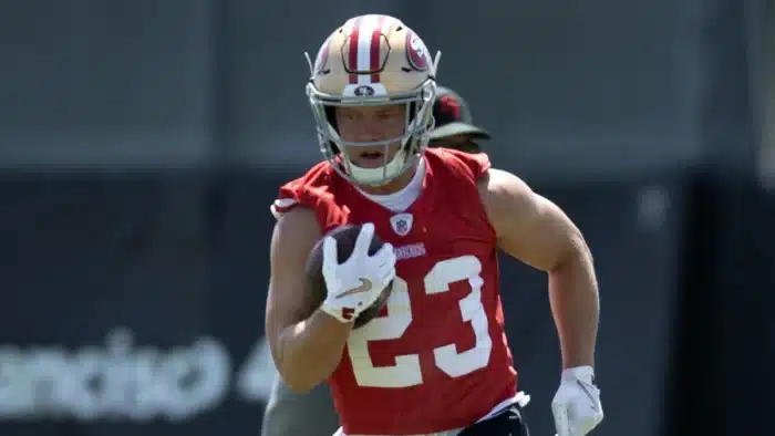 Christian McCaffrey é dúvida para enfrentar o Tennessee Titans - NFL