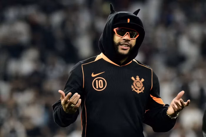 Memphis Depay segue como desfalque e não enfrentará o Internacional