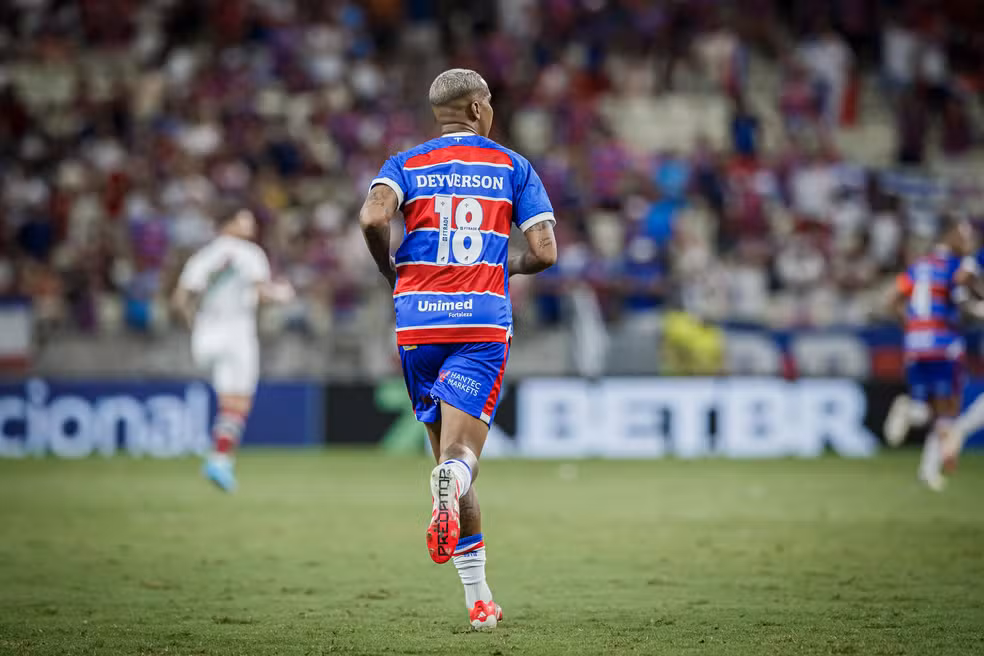 Palermo esclarece retorno de Deyverson ao elenco do Fortaleza - Fortaleza
