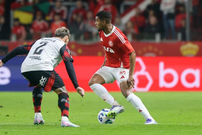 Brighton monitora situação de Gustavo Prado