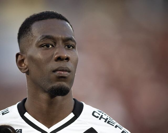 Carlos Cuesta perde mais uma partida pelo Vasco
