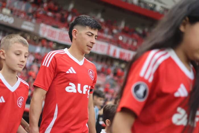 Alan Rodríguez deixa o treino mais cedo - Internacional