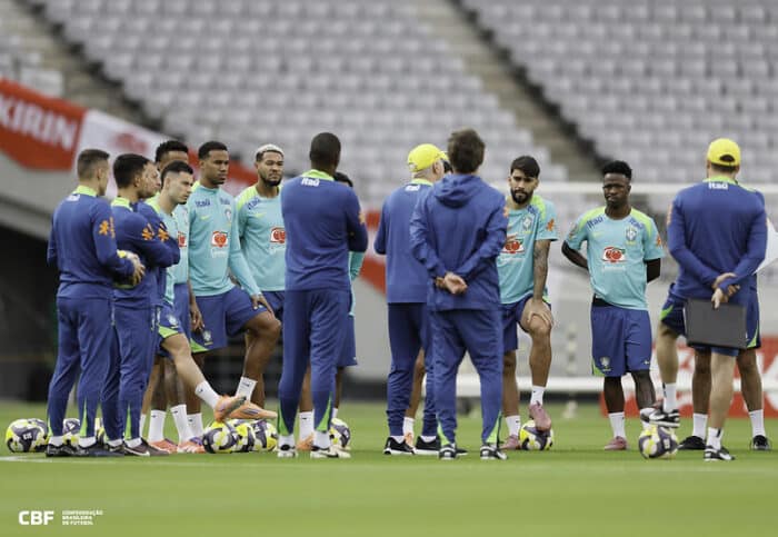 Carlo Ancelotti pretende fazer oito mudanças para enfrentar o Japão