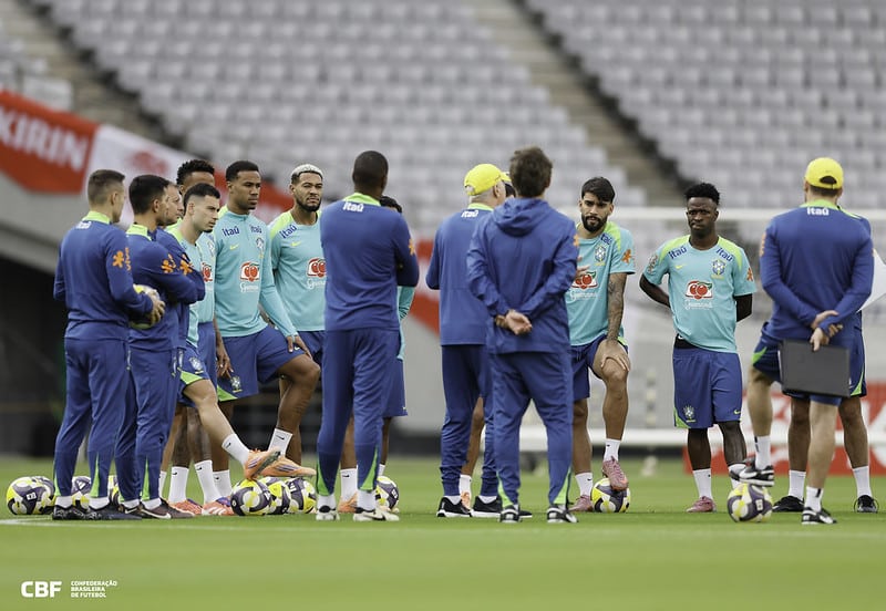 Carlo Ancelotti pretende fazer oito mudanças para enfrentar o Japão - Futebol internacional