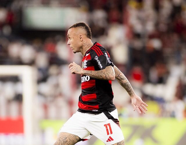 Everton Cebolinha sofre lesão e fica de fora por três semanas - Flamengo