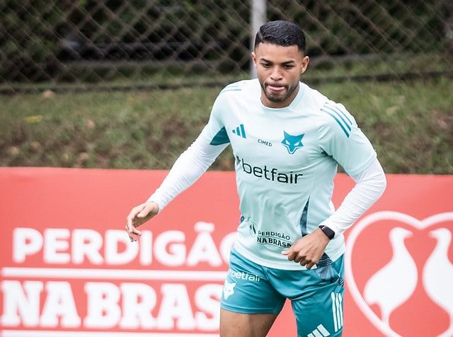 Wanderson está fora do restante da temporada - Cruzeiro