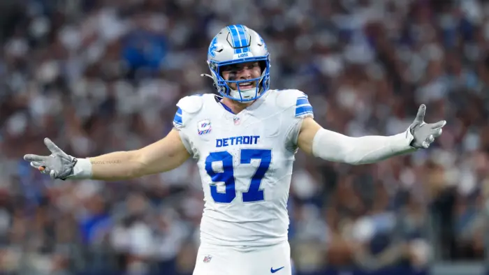 Detroit Lions e Aidan Hutchinson estendem vínculo