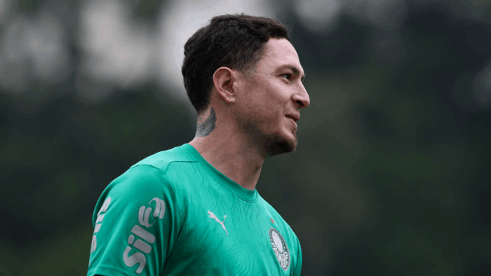 Palmeiras “salva” R$ 3,2 milhões com venda de Aníbal Moreno