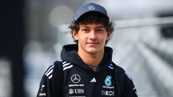 Toto Wolff garante permanência de Kimi Antonelli