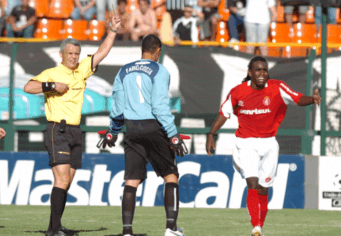 Internacional elabora plano para reconhecimento do Brasileirão de 2005