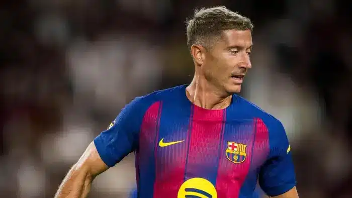 Jornal espanhol noticia dívida do Barcelona com o Bayern de Munique por Lewandowski