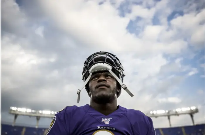 Lamar Jackson é dúvida para Semana 17 - NFL