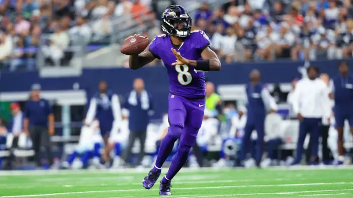 Lamar Jackson se destaca em vitória do Baltimore Ravens sobre os Dolphins