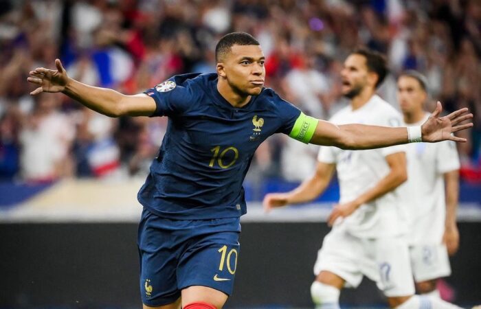 Mbappé deve ser titular contra o Azerbaijão