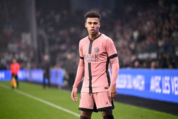 PSG confirma ausência de Désiré Doué por “várias semanas”