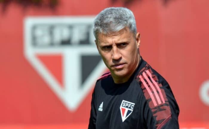 São Paulo vive crise no ataque com todos centroavantes no DM