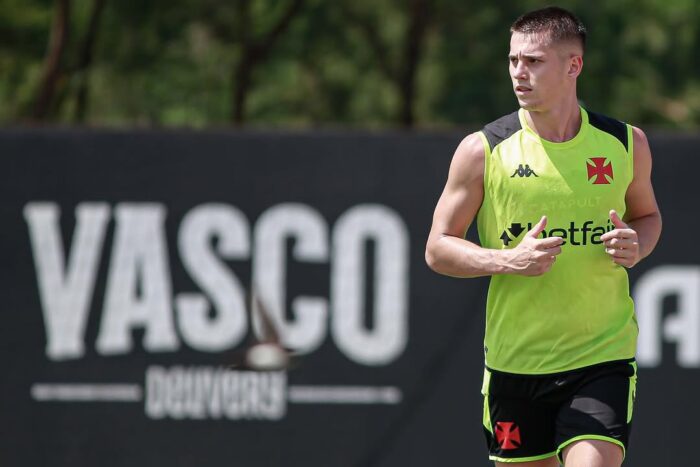 Vasco “rebaixa” meio-campista para time sub-20 - Vasco