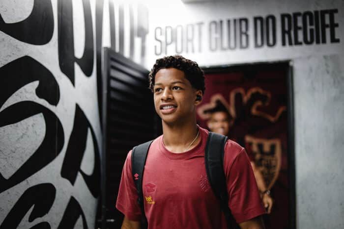 Sport abre as portas para saída de Zé Lucas