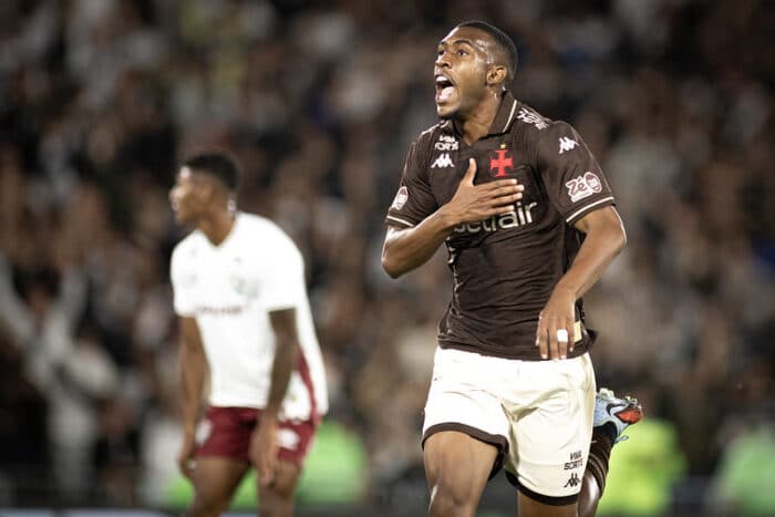 Rayan volta a ser opção para Fernando Diniz - Vasco