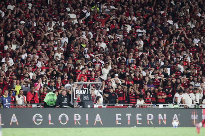 Conmebol confirma impedimento semiautomático nas Finais da Libertadores e Sul-Americana - Futebol