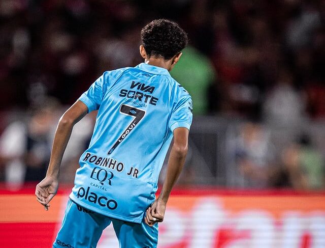 Espanyol sonda Robinho Jr - Santos