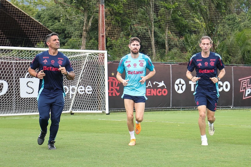 Jorginho e Léo Ortiz treinam de olho em presença no clássico - Flamengo