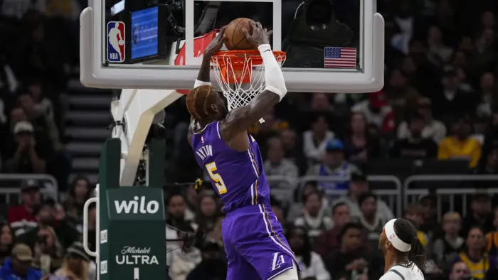 J.J. Reddick confia em retorno de DeAndre Ayton ainda nesta semana - NBA