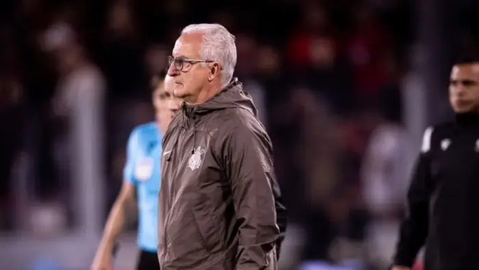 Dorival Jr fica no Corinthians para 2026