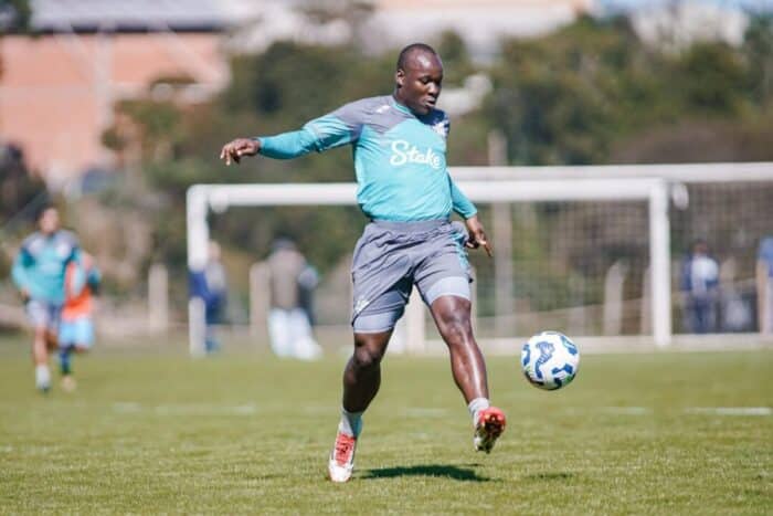 Emerson Batalla completa um mês sem atuar pelo Juventude