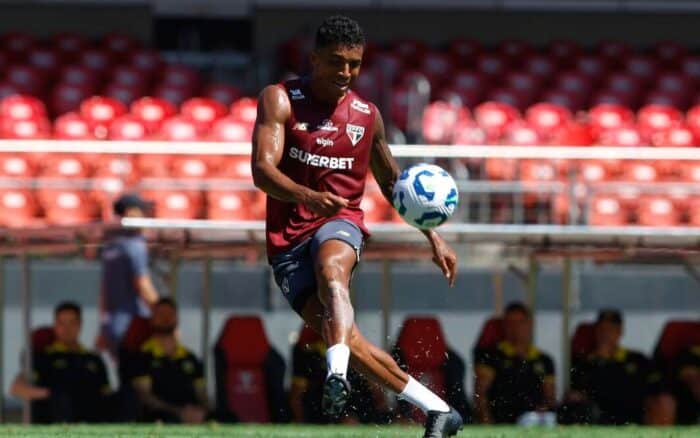 Luiz Gustavo cobra mudanças no São Paulo para próxima temporada - São Paulo