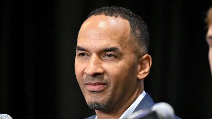 Dallas Mavericks demite Nico Harrison