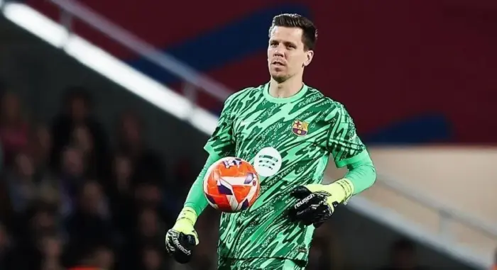 Szczesny, goleiro do Barcelona, revela ter jogado “de graça” em começo no clube