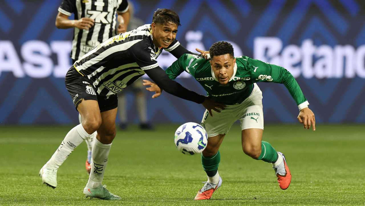 Palmeiras consegue acordo com o STJD e evita suspensão de Vitor Roque - Palmeiras