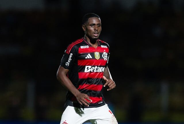 Evertton Araújo atrai interesse do Grêmio - Grêmio