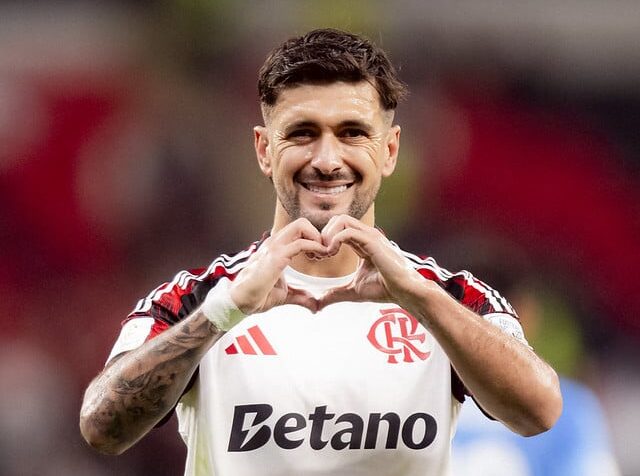 Flamengo vence o Cruz Azul e está a um jogo da Final do Mundial de Clubes - Flamengo