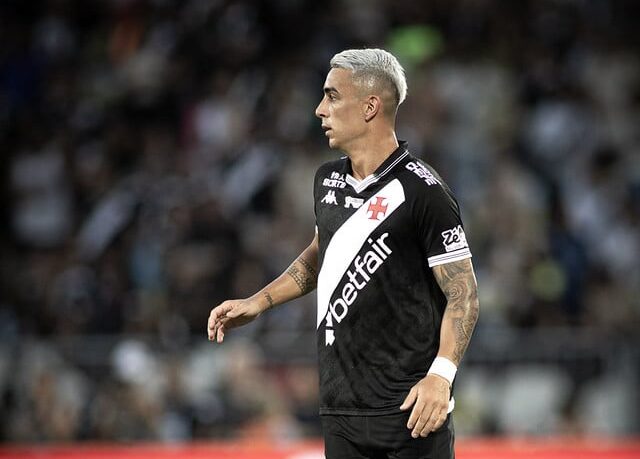 Puma Rodríguez renova com o Vasco até 2027 - Vasco