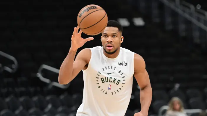 Futuro de Giannis Antetokoumpo parece cada vez mais distante de Milwaukee - NBA