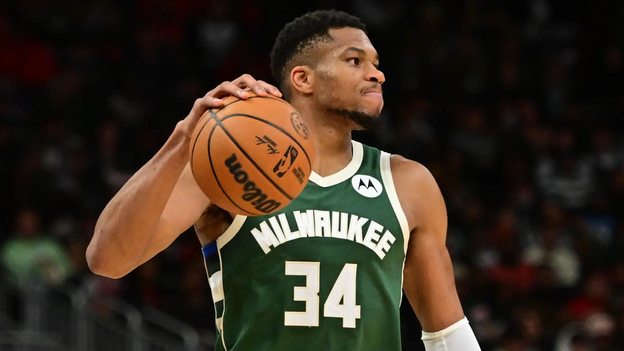 Giannis Antetokoumpo sofre lesão e é ausência por, no mínimo, duas semanas - NBA