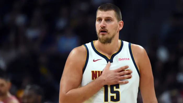 Nikola Jokic será desfalque por, no mínimo, quatro semanas
