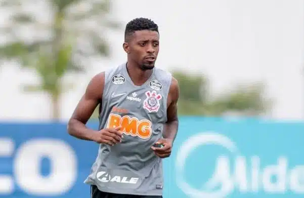 Justiça condena Corinthians a pagar dívida para Jonathan Cafú - Corinthians