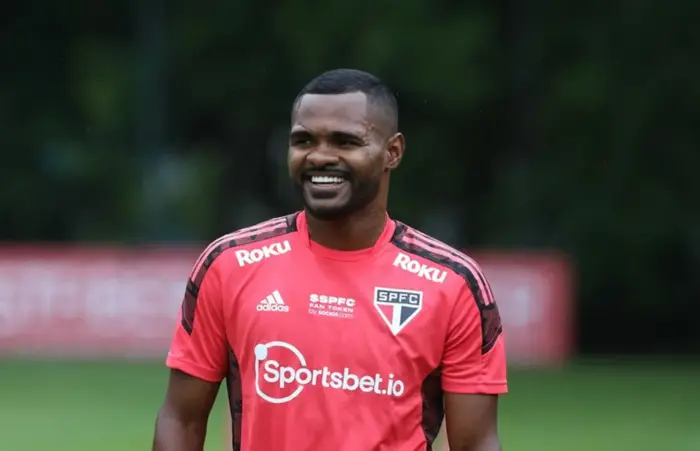 São Paulo chega em acordo com Nikão para quitar dívida - Futebol