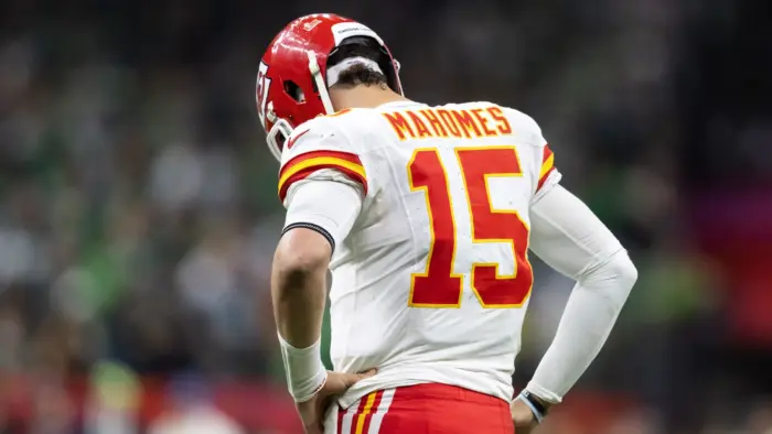 Patrick Mahomes consultará segunda opinião antes de seguir com cirurgia