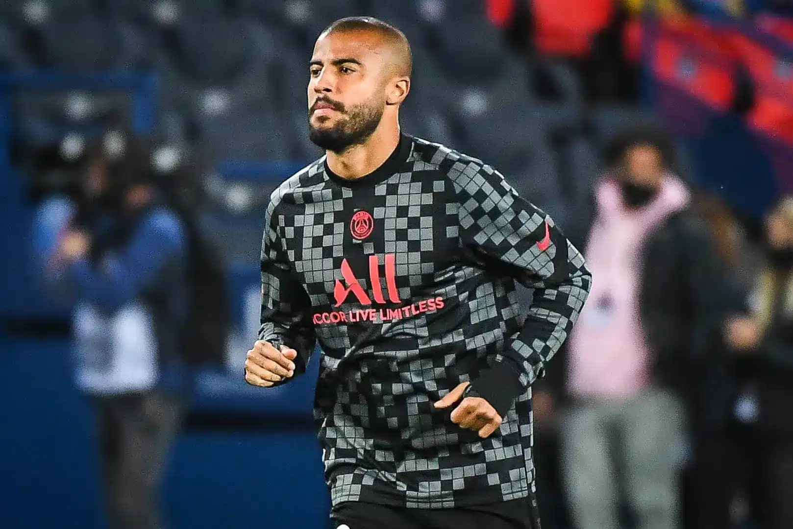 Rafinha Alcântara anuncia aposentadoria - Futebol