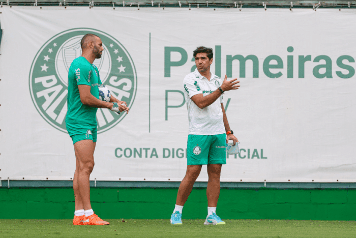 Grêmio fica mais distante de Weverton para 2026 - Grêmio