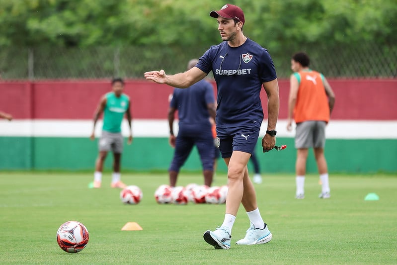Luis Zubeldía passará por cirurgia cardiovascular - Fluminense