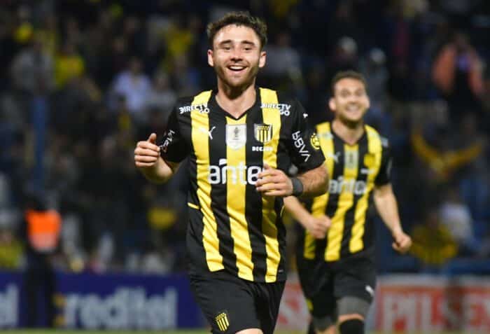 Corinthians se aproxima de substituto para Matheuzinho