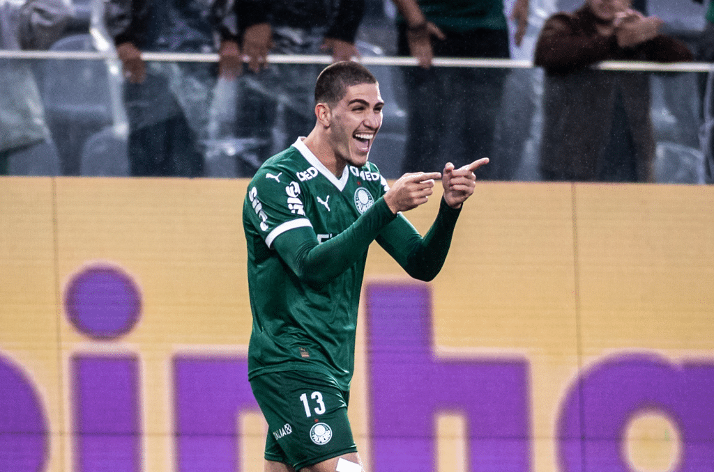 Promessa do Palmeiras é alvo da Udinese - Palmeiras