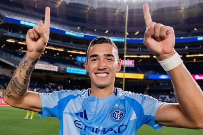 São Paulo faz sondagem por meio-campista do futebol estadunidense - São Paulo